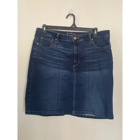 Lee Riders Dresses & Skirts - Lee Riders Shape Illusions Denim Skirt Dark Wash Stretch Mini Skirt Womens